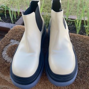 Designer inspired boots, women’s size 9